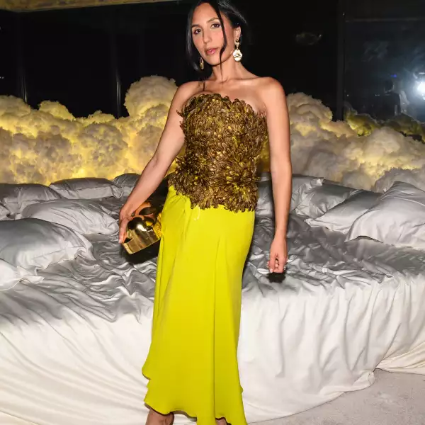 APRESMET 2: PRESENTED BY CARLOS NAZARIO, EMILY RATAJKOWSKI, FRANCESCO RISSO, PALOMA ELSESSER, RAUL LOPEZ, RENELL MEDRANO AND WSA