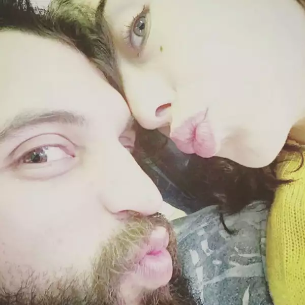 Ayer se reveló que Bárbara Mori se casará, el 14 de febrero, con el beisbolista Kenneth Ray Sigman.