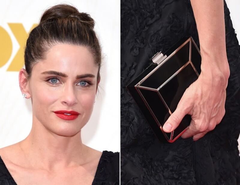 Amanda Peet