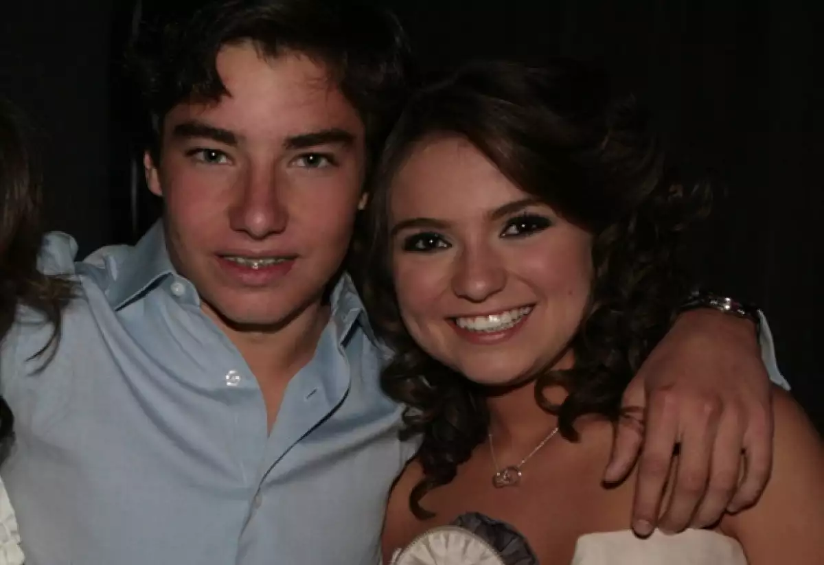 La hija de Angélica Rivera, Primera Dama del Estado de México, está felizmente enamorada de su novio Jorge Álvarez quien se le declaró en diciembre del año pasado.