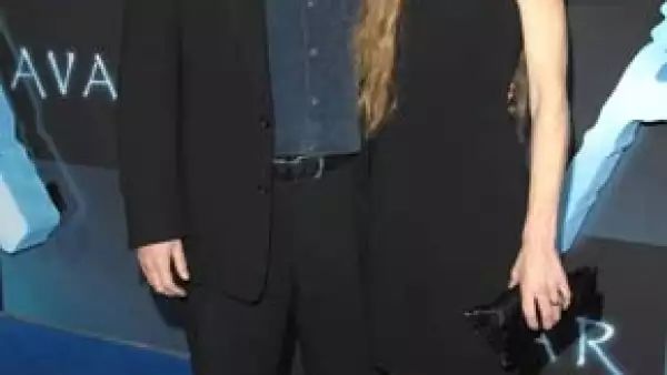 El director de cine y ganador del Oscar obtuvo un lugar en la acera más visitada del mundo, el mismo día del estreno en varios países de su más reciente producción cinematográfica Avatar.