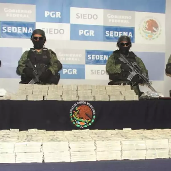 Ejército decomiso dólares