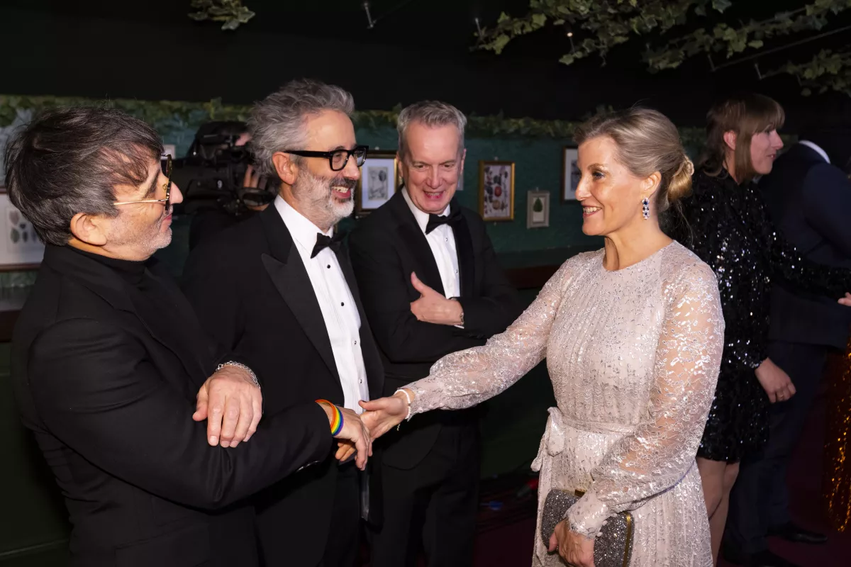 Sofía, condesa de Wessex, y Frank Skinner