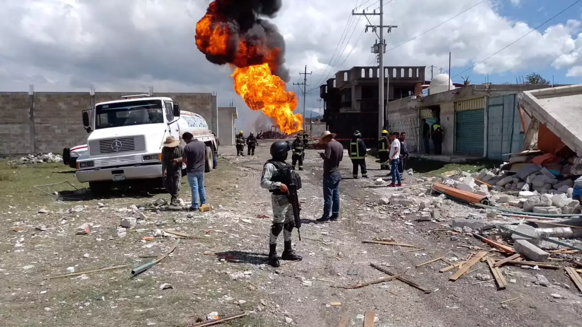 hubo una explosión en Amozoc, Puebla, por un ducto de Pemex. 
