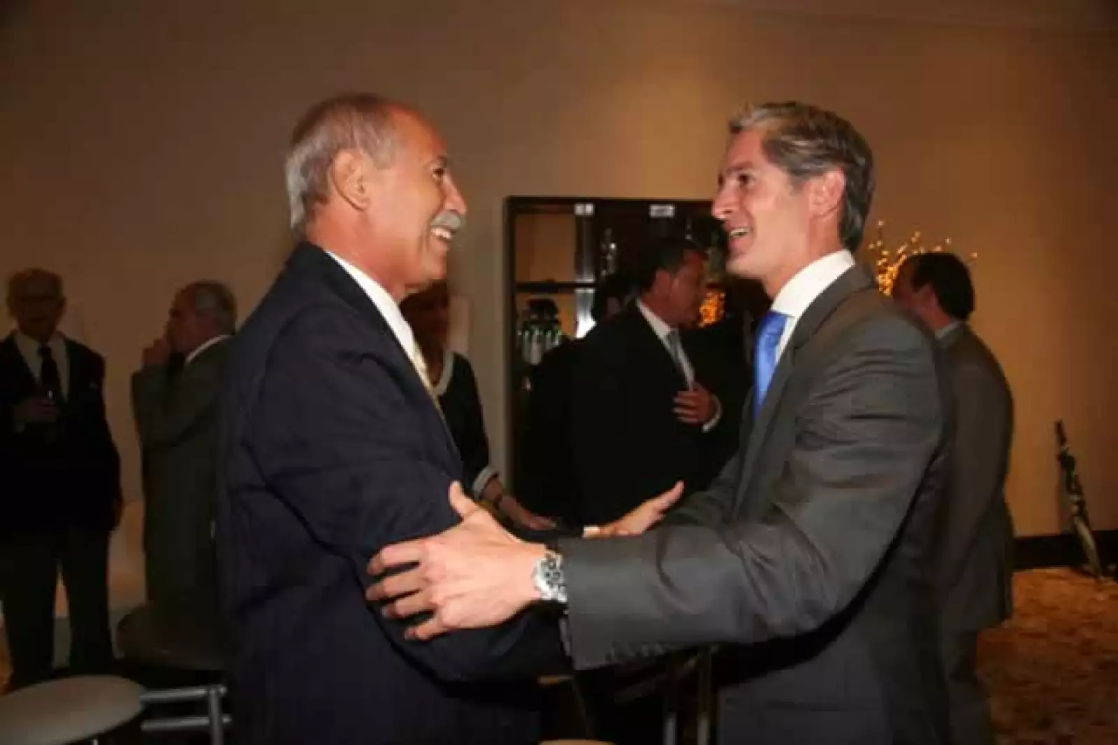 Premio Anáhuac a Laura Barrera Fortoul (Directora General DIF Edo. de México)