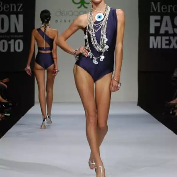 MBF Pasarela Delia González