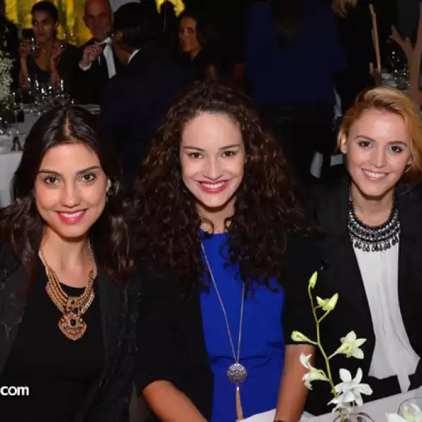 Verónica y Jessica Morelli con Aline Sena