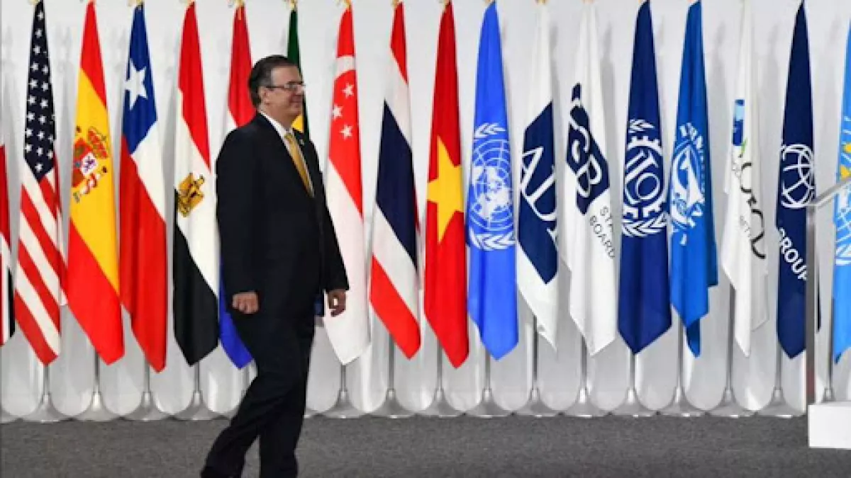 Ebrard en Cumbre.jpeg