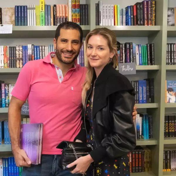 PRESENTACIÓN LIBRO MÍA