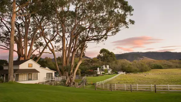 Conoce los hoteles propiedad de Robert De Niro, Francis Ford Coppola y Clint Eastwood.