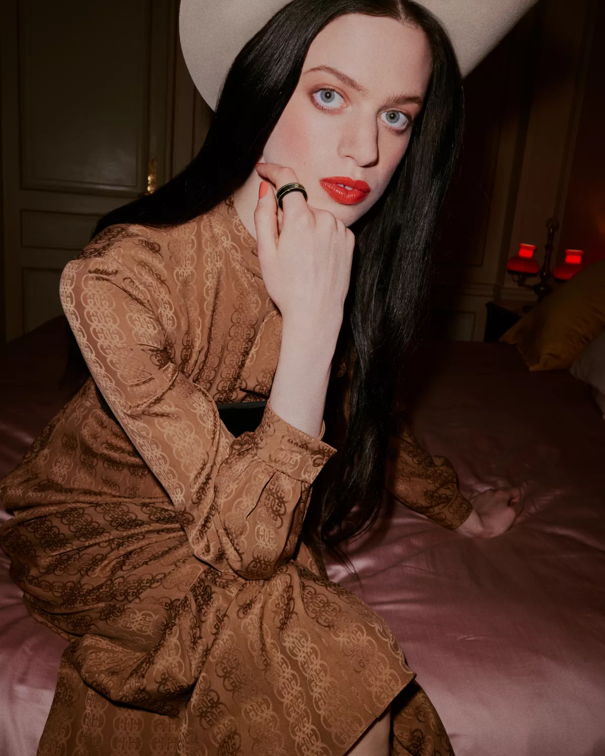 GUCCI-X-ŌURA-anillo-inteligente-3.jpg