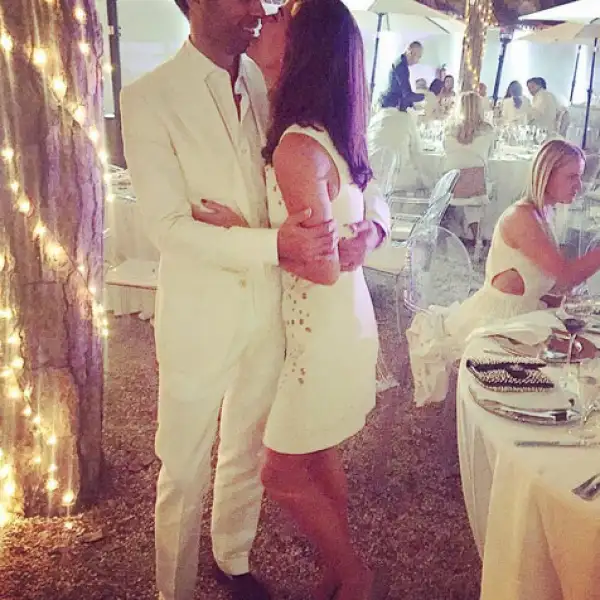 ¡Par de enamorados! Alex y Barbie no han parado de presumir su amor, en esta ocasión derrocharon amor en Portugal.