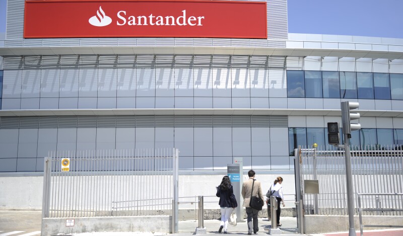 Las filiales de los bancos reprobaron nuevamente las pruebas de tensión de la Reserva Federal.
