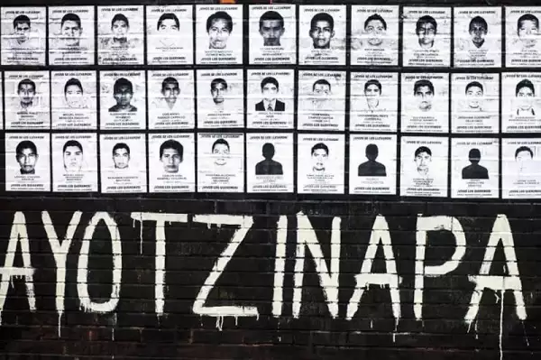 'Ayotzinapa, el paso de la tortuga'