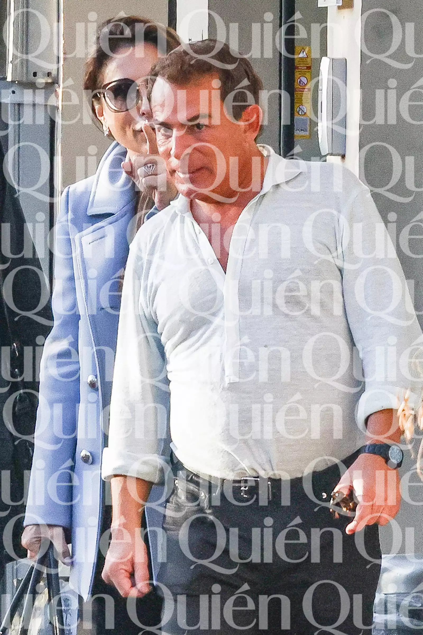 Paloma Cuevas y Eugenio López llegan a la boda de Michelle Salas