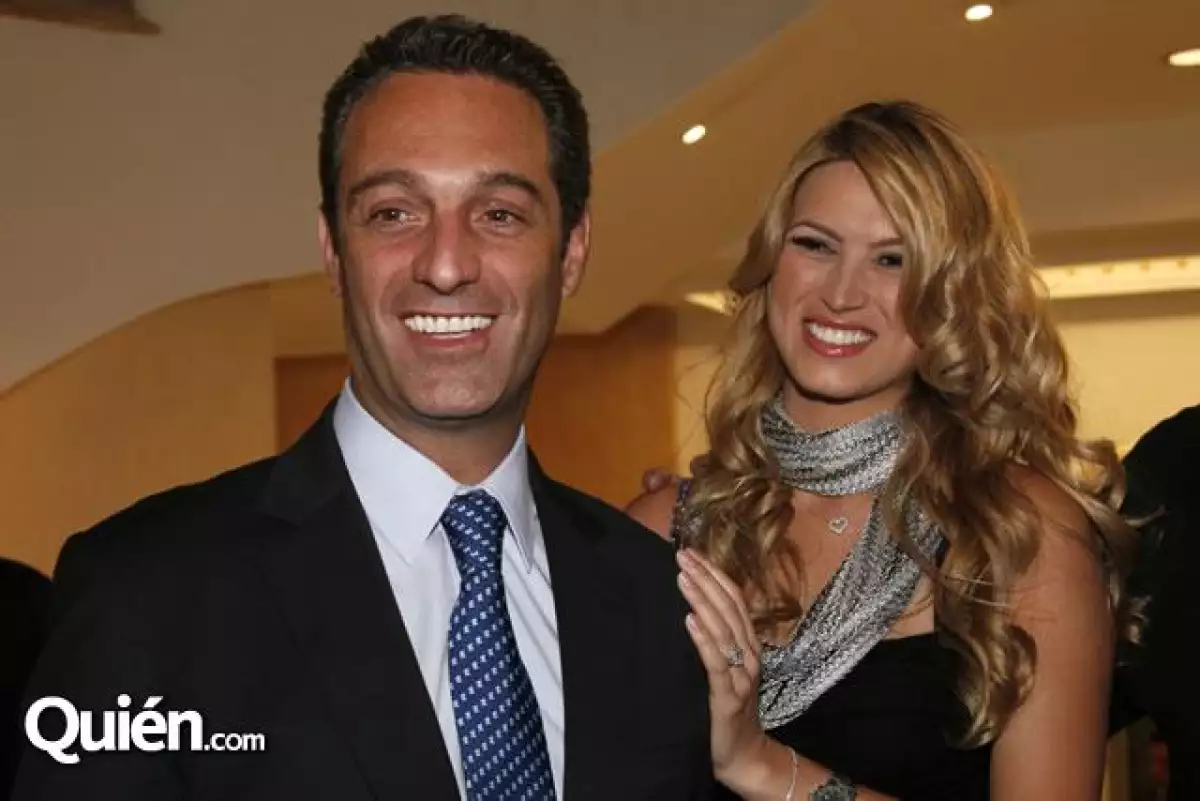 Carlos Slim Domt y María Elena Torruco en la presentación del libro de Miguel Torruco