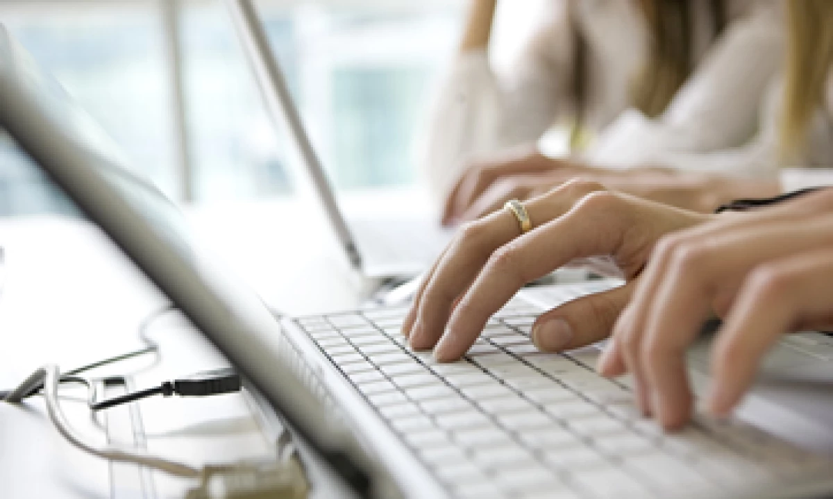 En 2013 Facebook llegó a unos 1,180 millones de usuarios globales. (Foto: Getty Images)