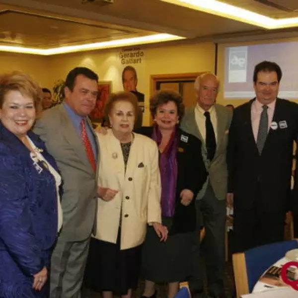 Adriana Aguirre, Carlos Aguirre, Esther Gómez, Tita Aguirre, José carral, José Manuel Aguirre, Francioli Vázquez