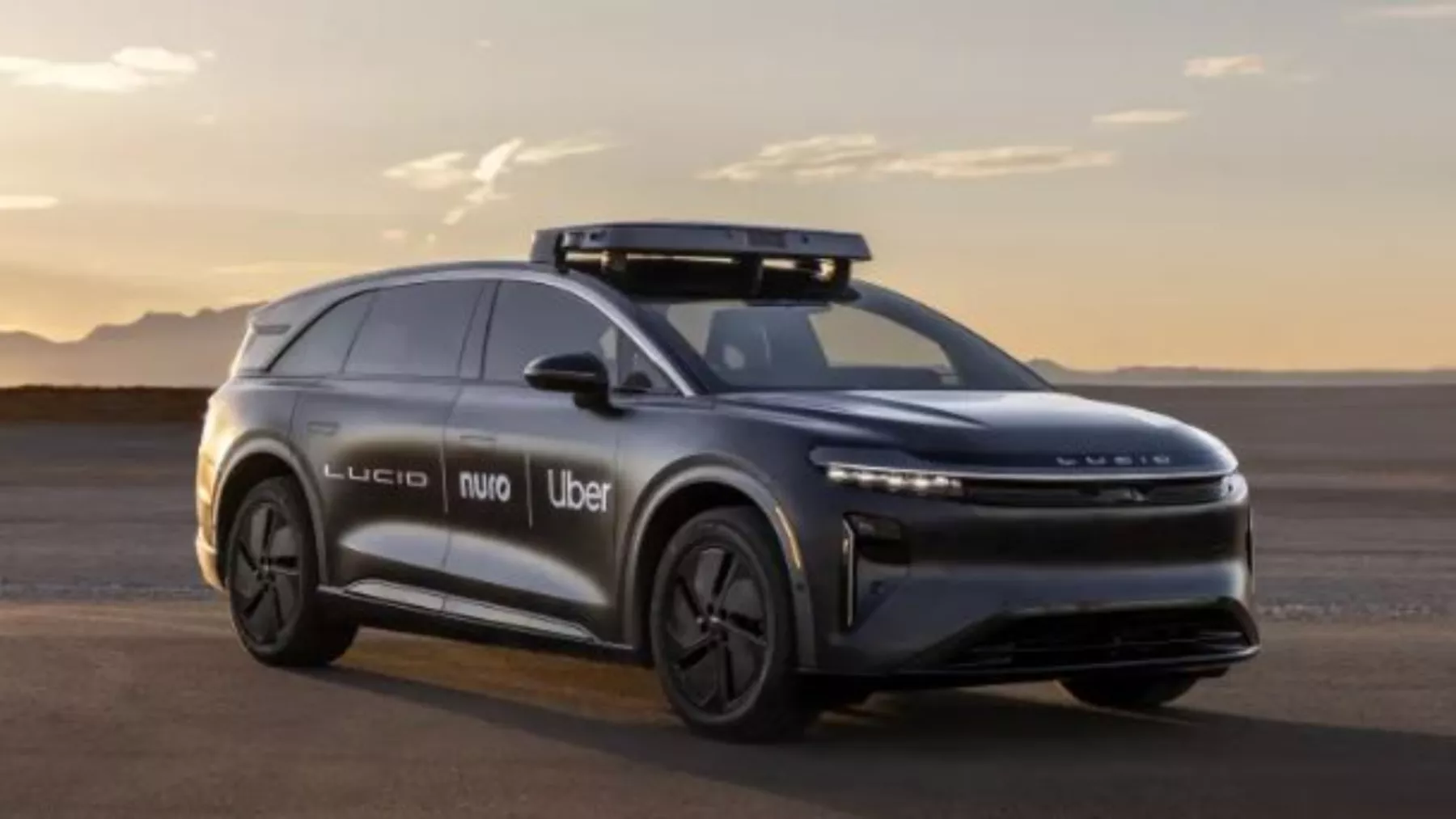 Uber invertirá 300 mdd en robotaxis, mientras que en México sube precios