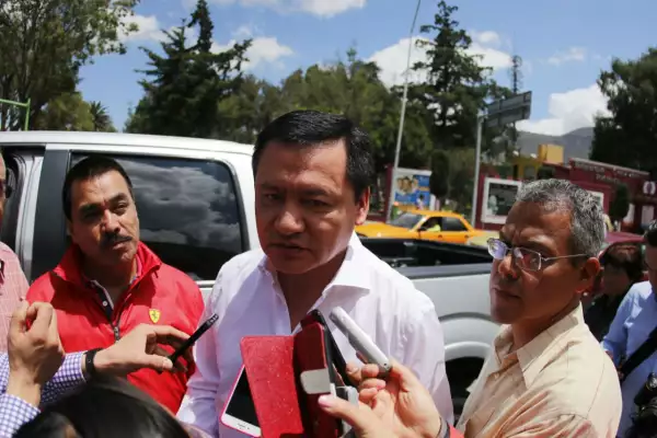 El secretario de Gobernación acudió a votar en Pachuca, Hidalgo. 