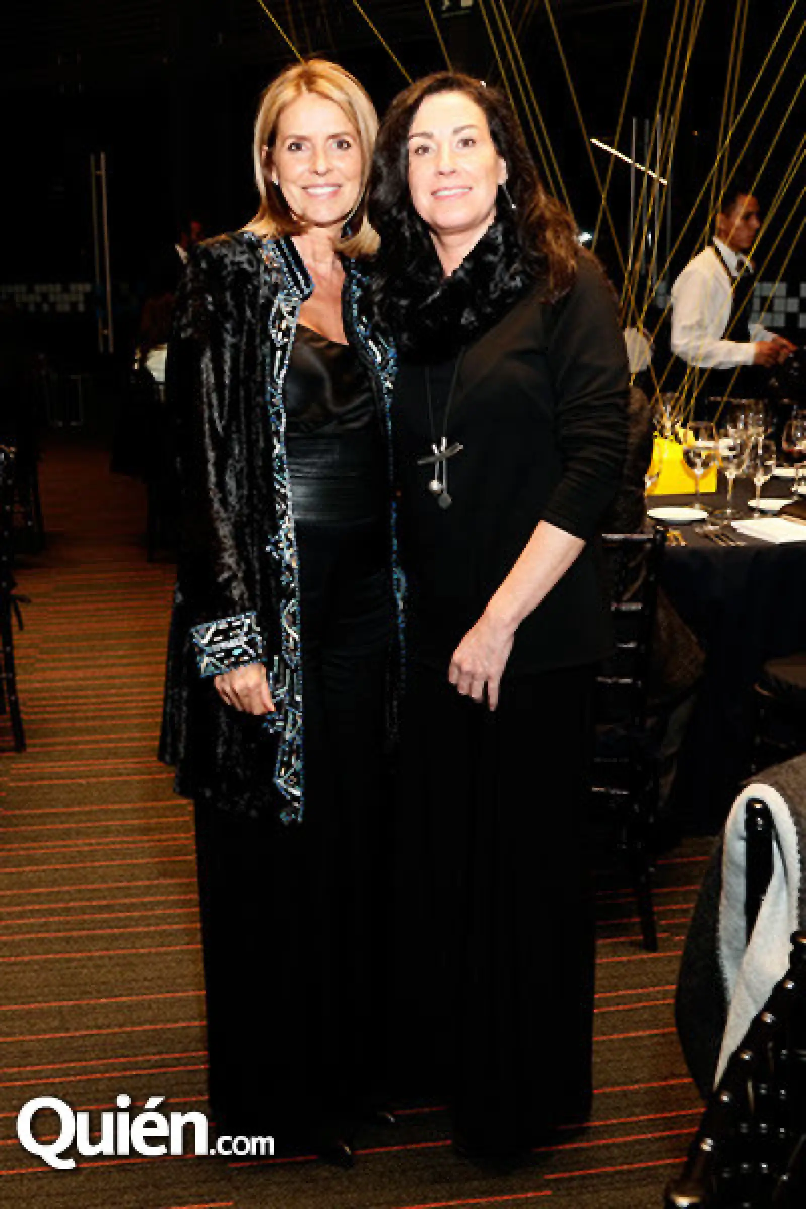 Teresa Ares y Mónica Hevia