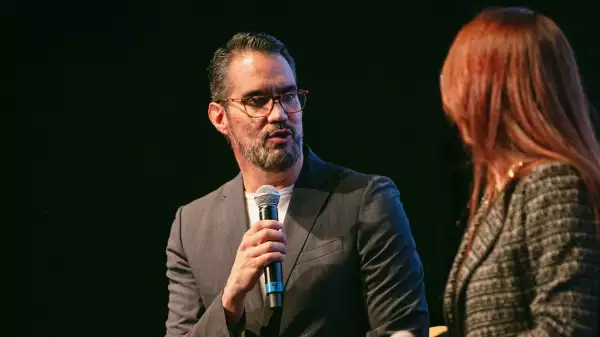 Tlatoani Carrera, editor de Sports Illustrated