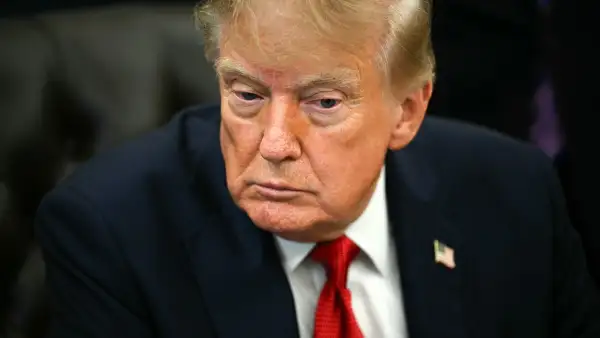 El presidente de los Estados Unidos, Donald Trump, en una rueda de prensa desde el despacho Oval, en la Casa Blanca.