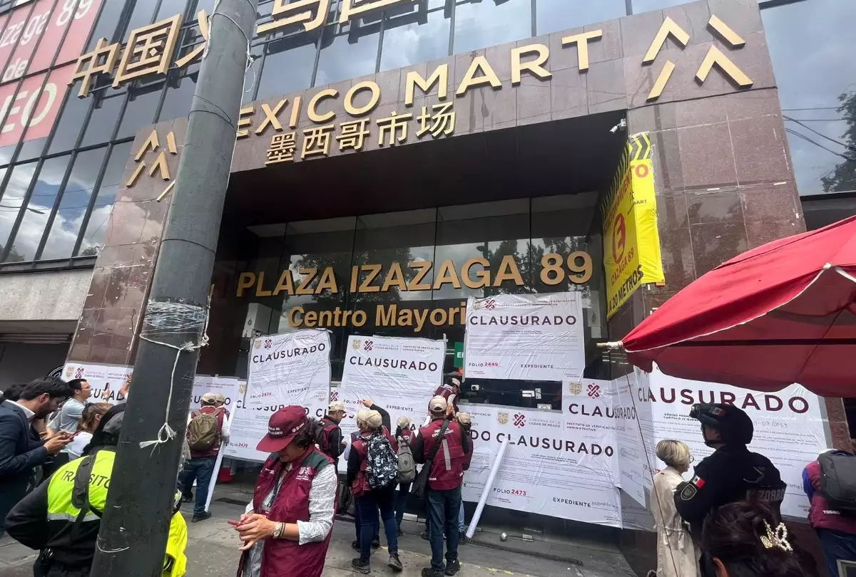 Clausuran Izazaga 89, plaza de productos chinos en el Ce