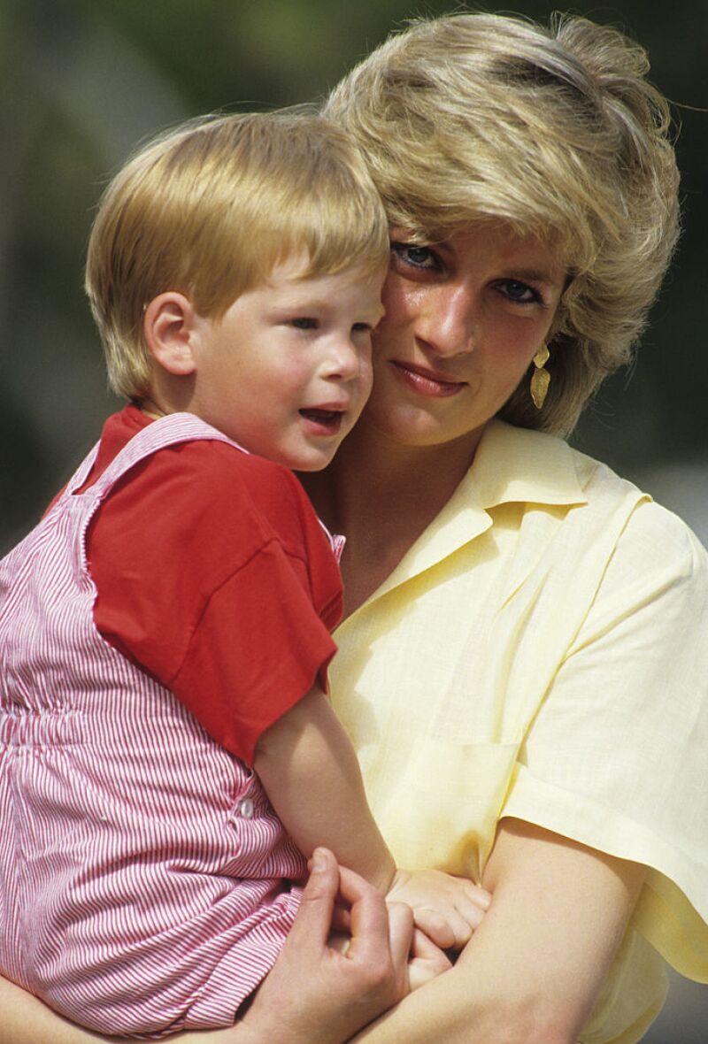 Lady Di y el príncipe Harry, en 1987