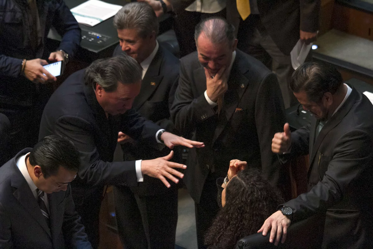 Los senadores dispensaron todos los trámites de la Ley de Transparecia para aprobarla este jueves.