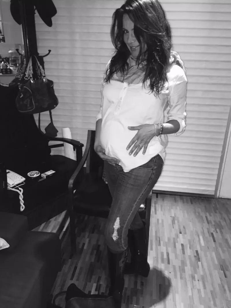 A unos meses de haber anunciado la noticia sobre la espera de su primer hijo en el programa Hoy, finalmente la actriz da a conocer si éste será niño o niña.