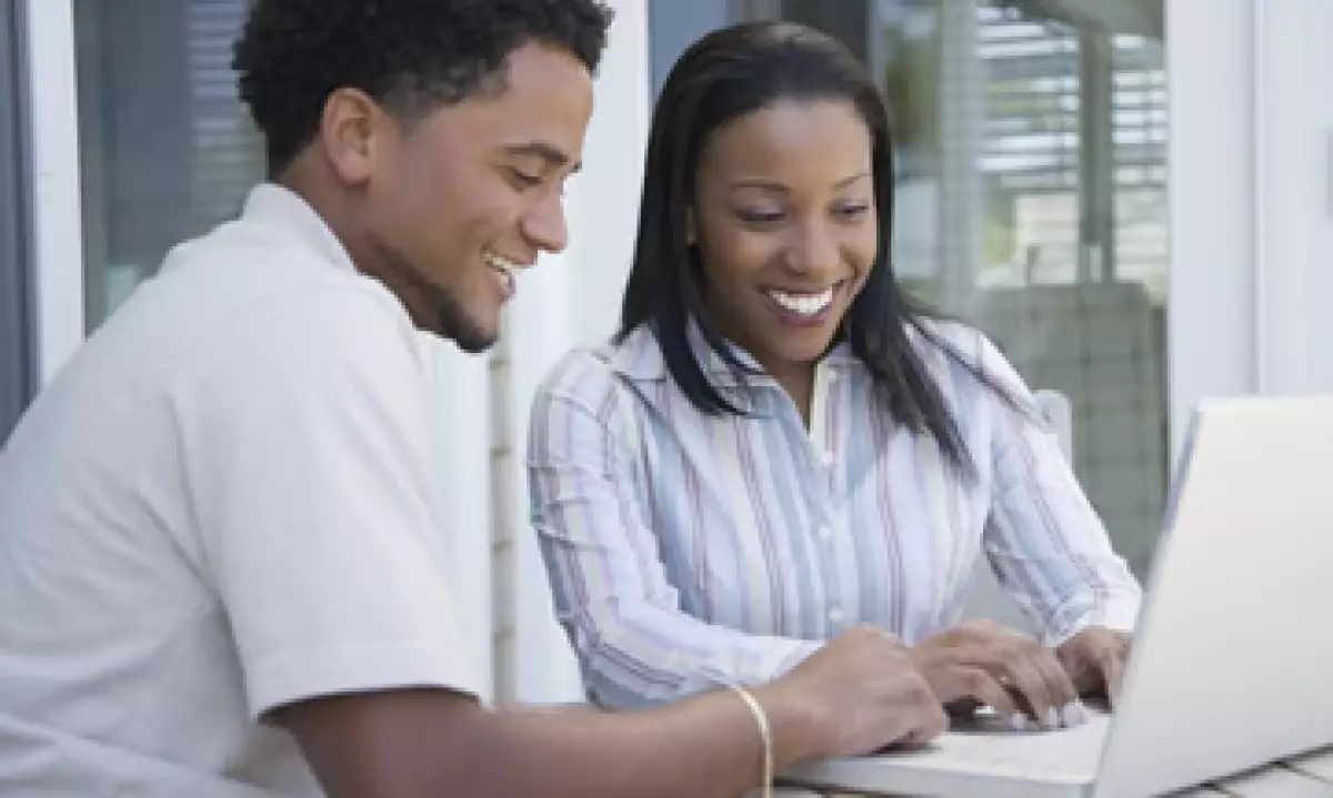 Internet permite que las personas que se encuentran lejos puedan apoyar labores altruistas. (Foto: Thinkstock)