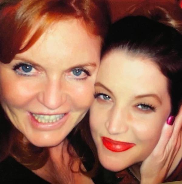 Sarah Ferguson y Lisa Marie Presley