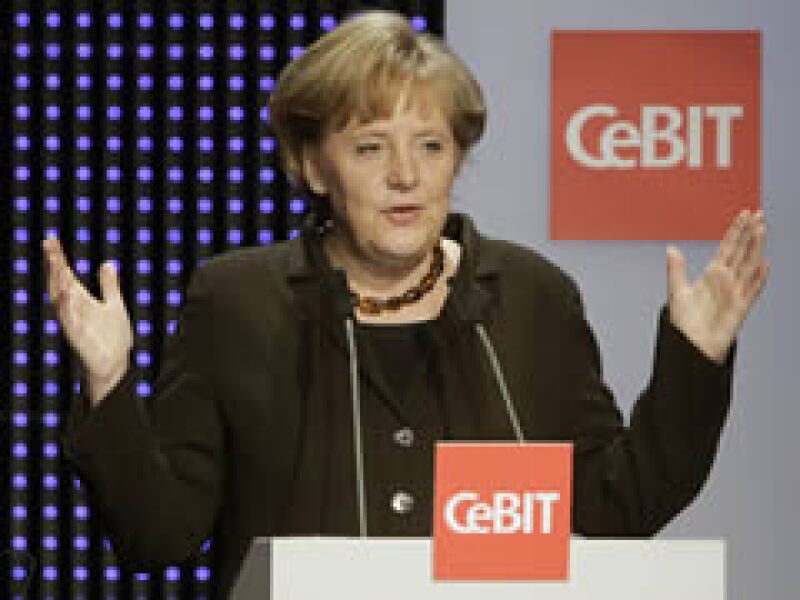 Angela Merkel, canciller federal de Alemania, inauguró la feria. (Foto: Reuters)
