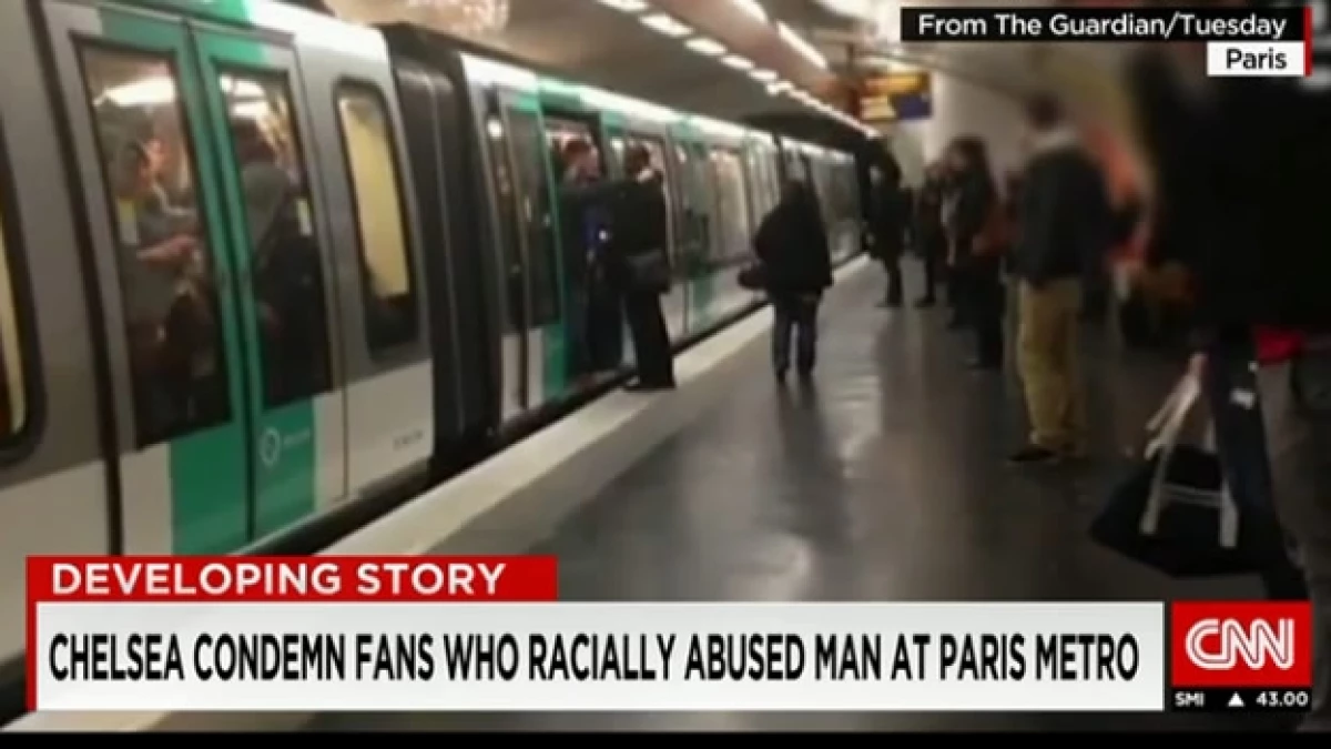 Aficionados Chelsea hombre negro metro Guardian