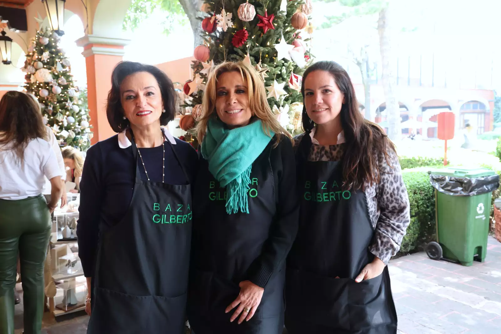 Alejandra Quintana, Clara Poumian y Adriana Autrey 