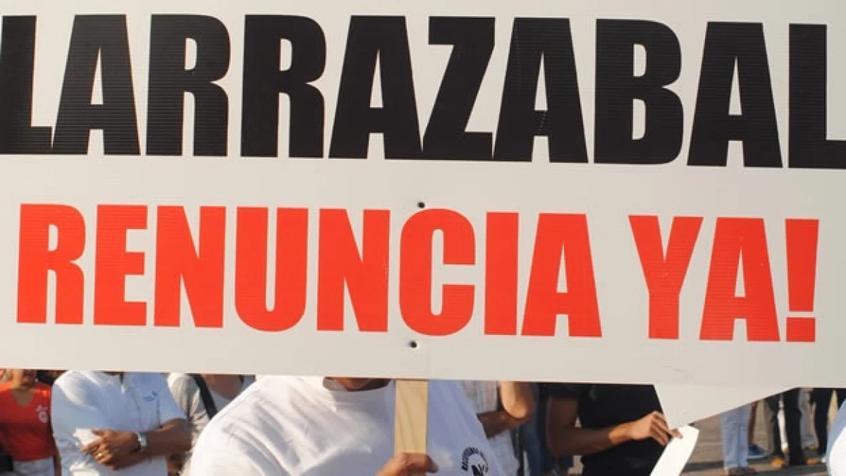 exigencia de renuncia de larrazabal