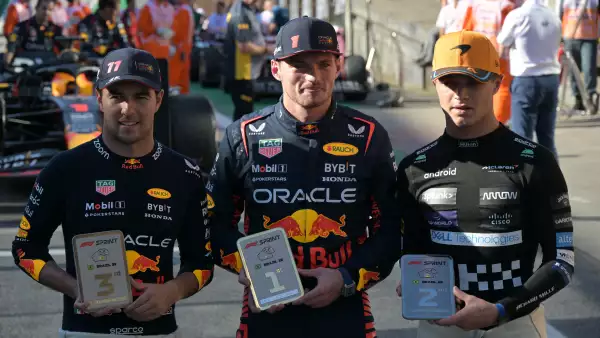 Max y Checo en la carrera sprint del GP de Brasil
