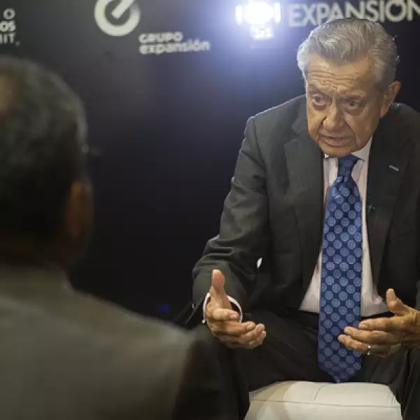 El presidente del foro, quien también es presidente de Interjet, explicó a Expansión las razones por las que la aerolínea dejó la  Cámara Nacional de Aerotransportes.