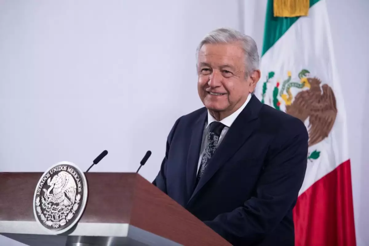 AMLO-palacio