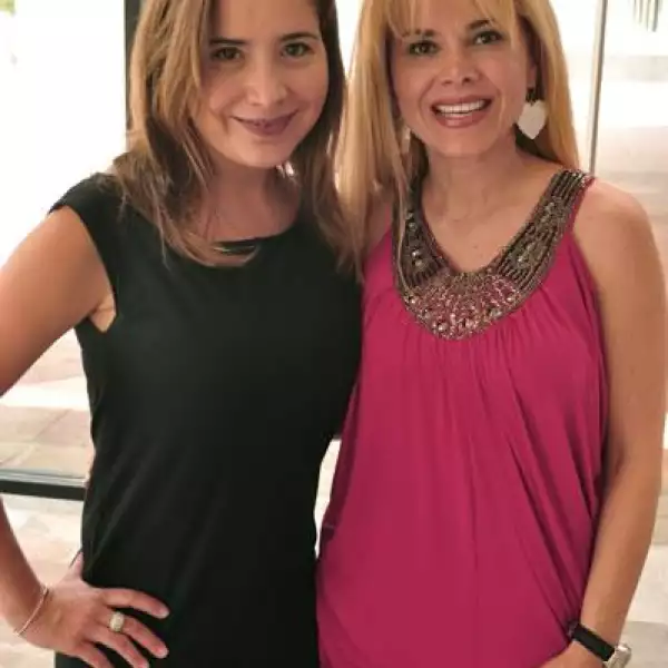 Viridiana M. de Ramonfaur y Claudia Salazar