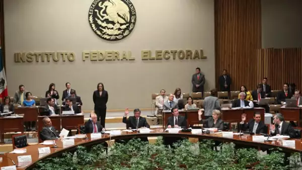 Reunión extraordinaria del consejo general del IFE
