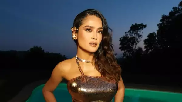  Salma Hayek 