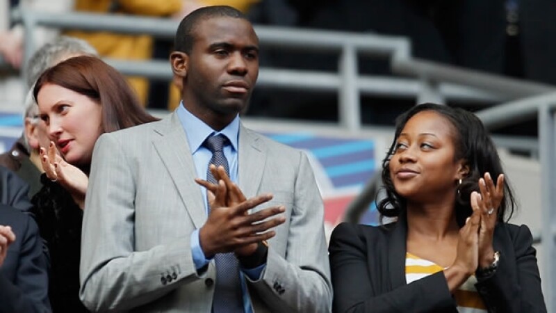 Fabrice Muamba acude a un partido de futbol