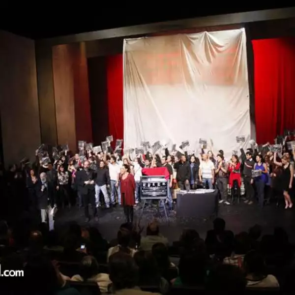 Develación de la placa