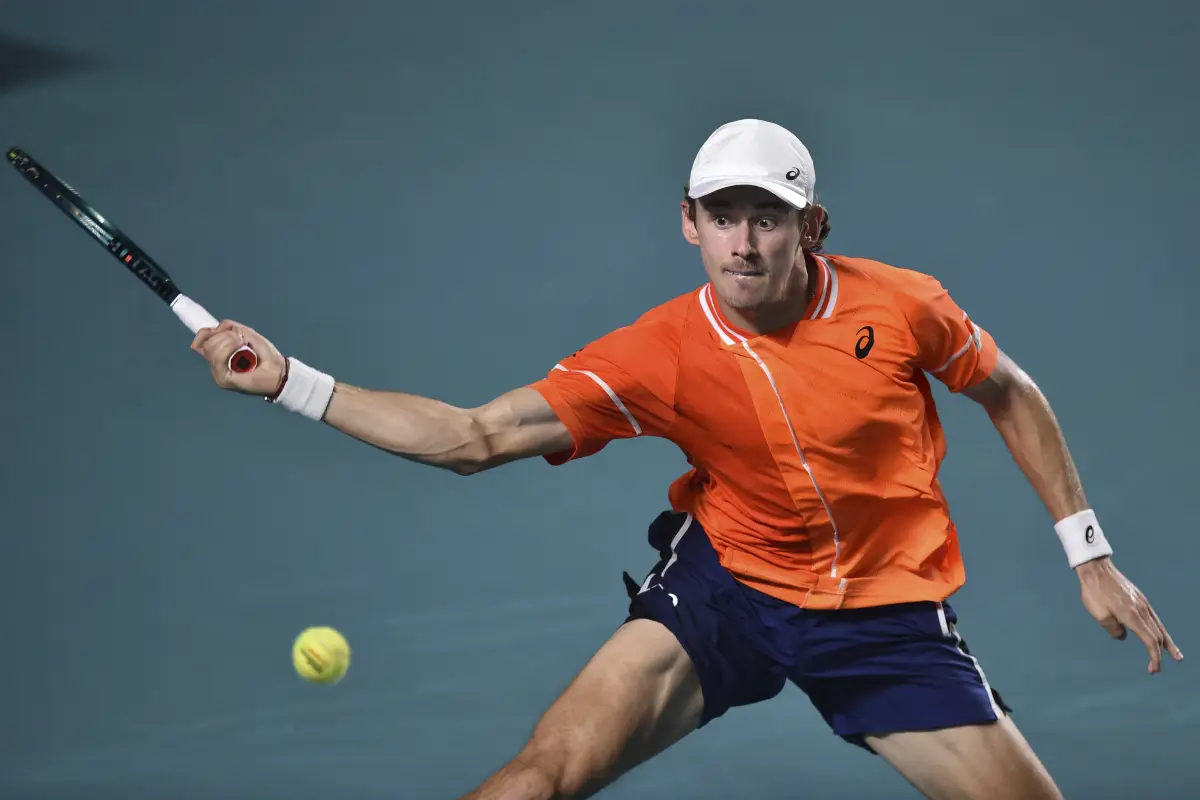 Alex de Miñanur semifinalista en Abierto Mexicano