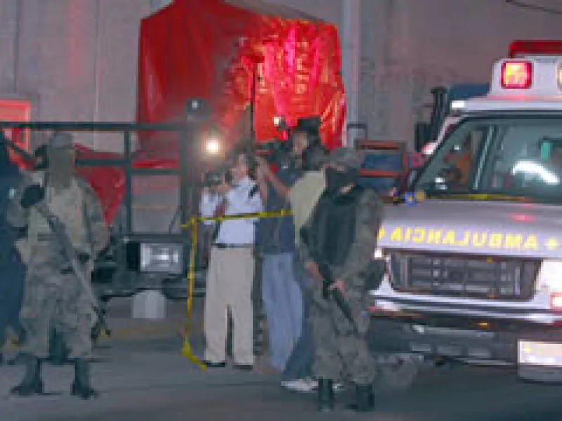 El Ejército acudió a las instalaciones de Televisa Monterrey. (Foto: Notimex)