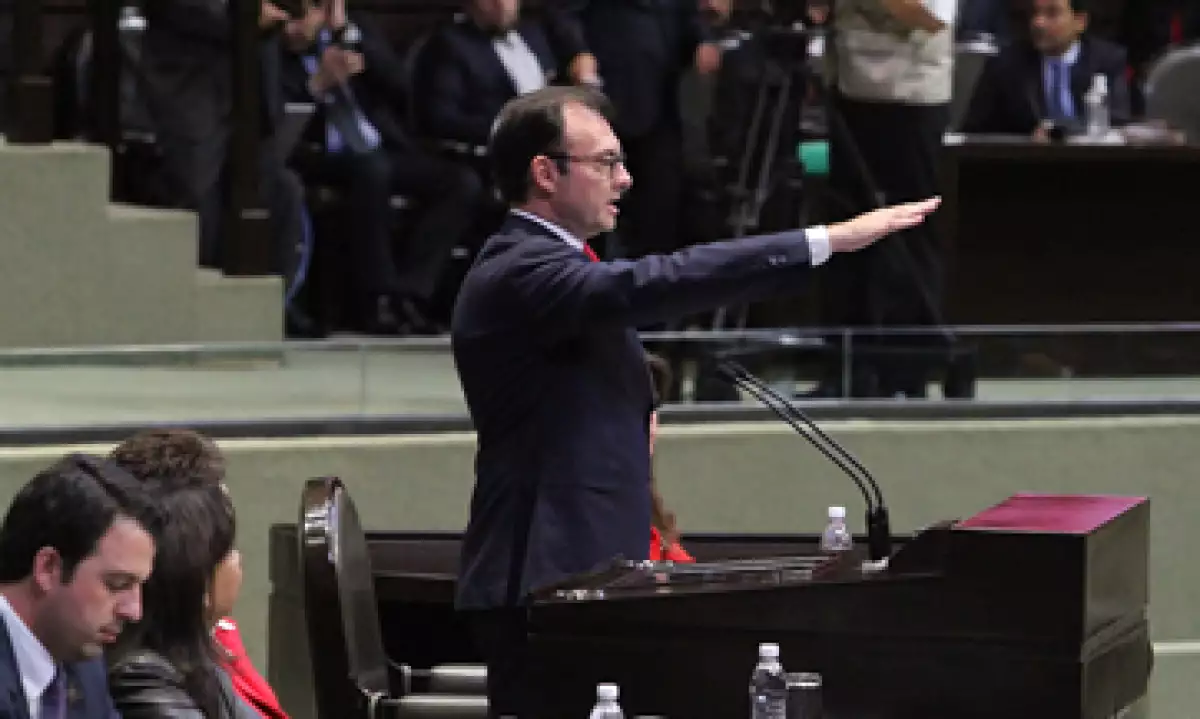 Videgaray es cuestionado por la oposición por el bajo crecimiento económico del país. (Foto: Notimex)