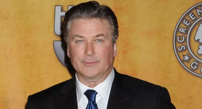 El actor de la famosa serie `30 Rock´ ofreció una entrevista en el Centro Time Warner de Nueva York para hablar sobre su participación como anfitrión de la entrega.