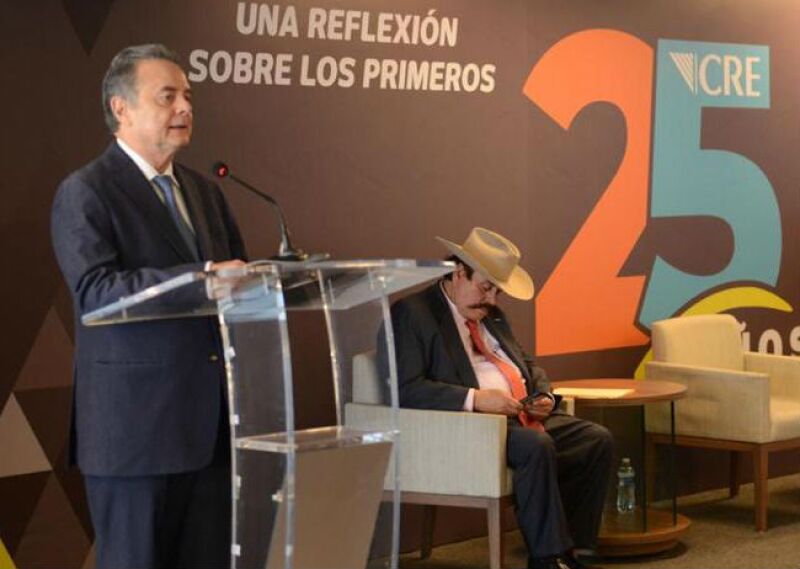 Pedro Joaqu�n Coldwell en el 25 aniversario de la CRE